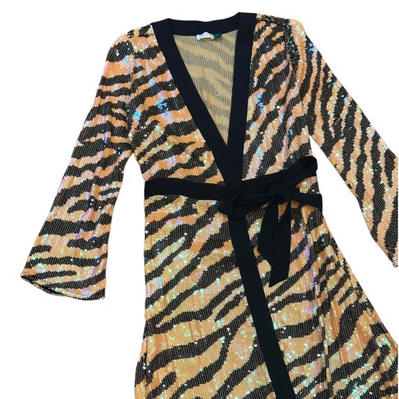 RIXO London Gigi Midi Sequin Dress In Tiger - Picture 4 of 13